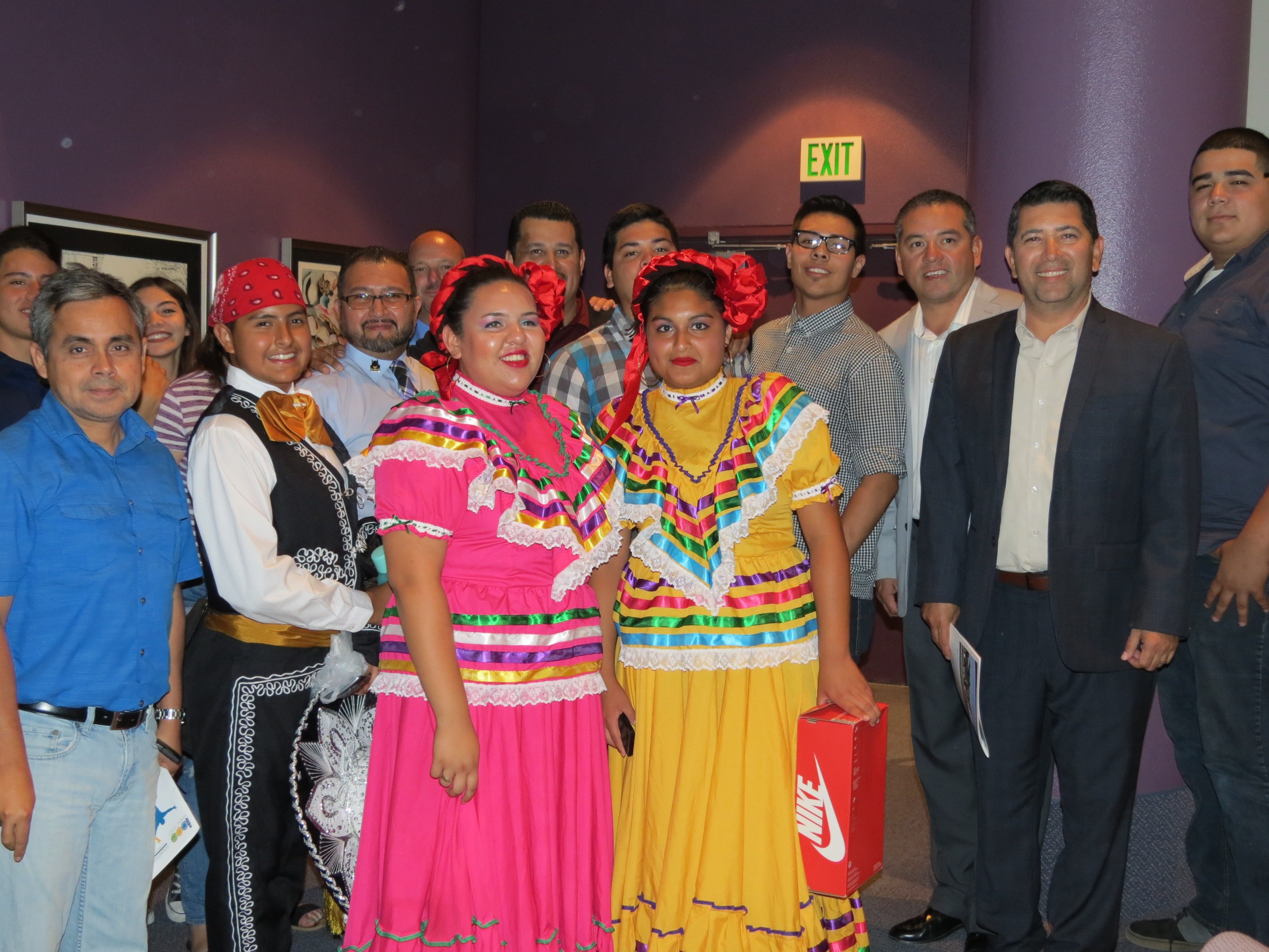 Folkloric Dancers