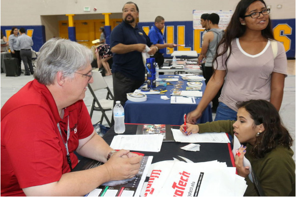 Students Weigh Their Options at College Fair